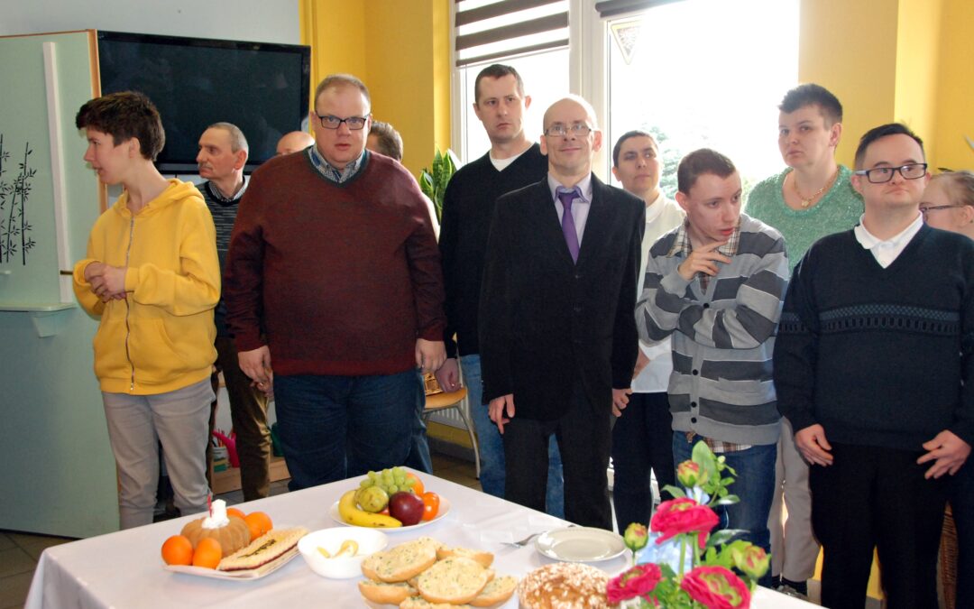 Śniadanie wielkanocne uczestników WTZ